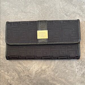 NWOT Liz Claiborne Women’s Trifold Black Wallet, 7.5” Long x 4” Wide Thin Design